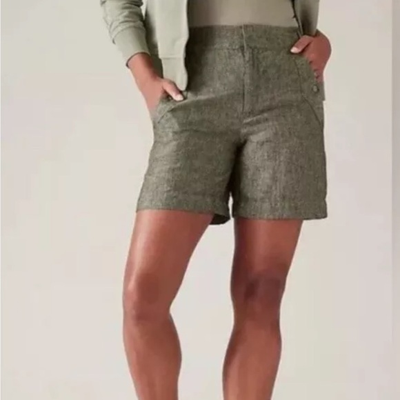 Athleta Voyager 100% Linen Shorts Size 14 Aspen Olive Shorts Beachy Casual Chic - Picture 1 of 9